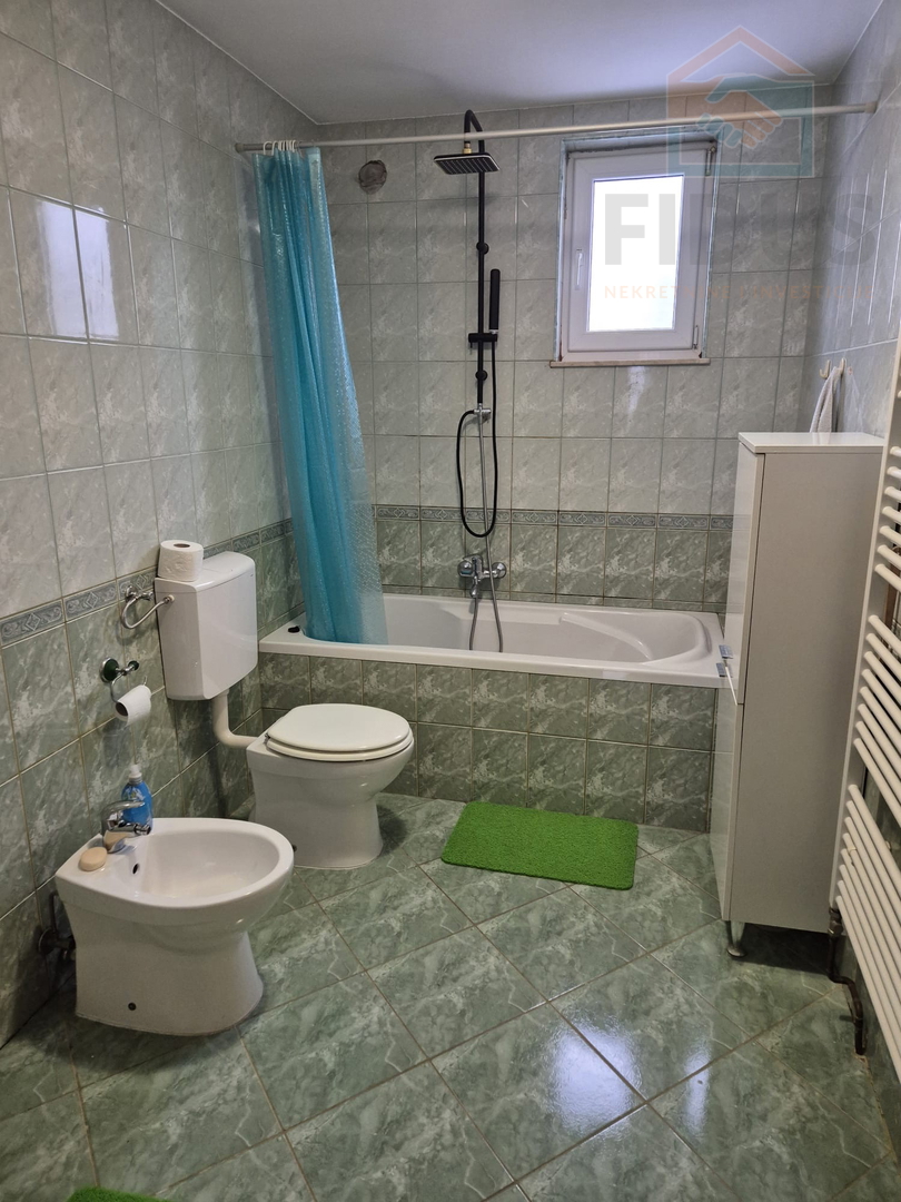 Vukovar, uređenja obiteljska kuća, 250 m2, prodaja