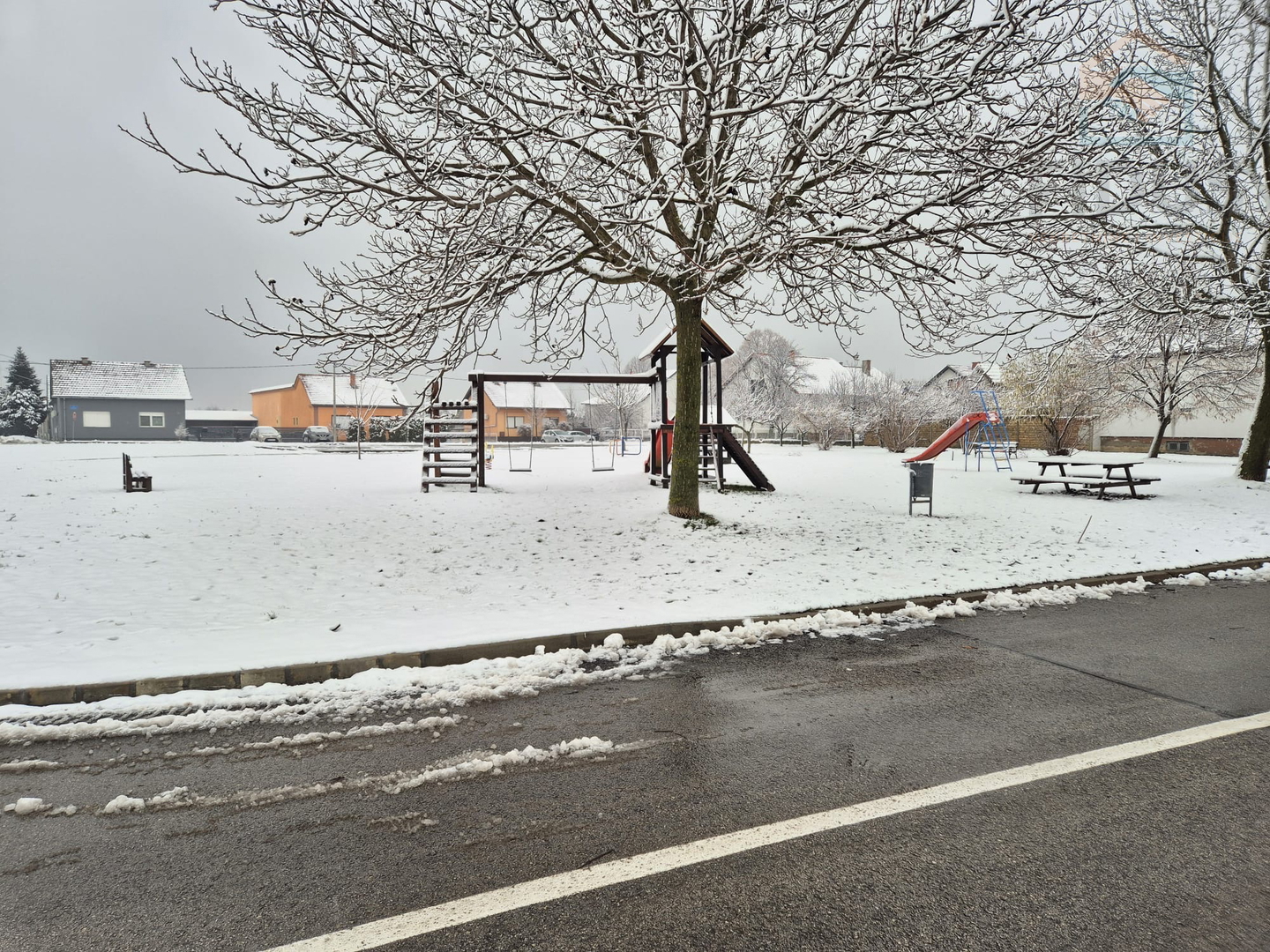 Vukovar, uređenja obiteljska kuća, 250 m2, prodaja