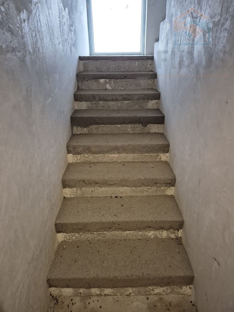 Vukovar, uređenja obiteljska kuća, 250 m2, prodaja