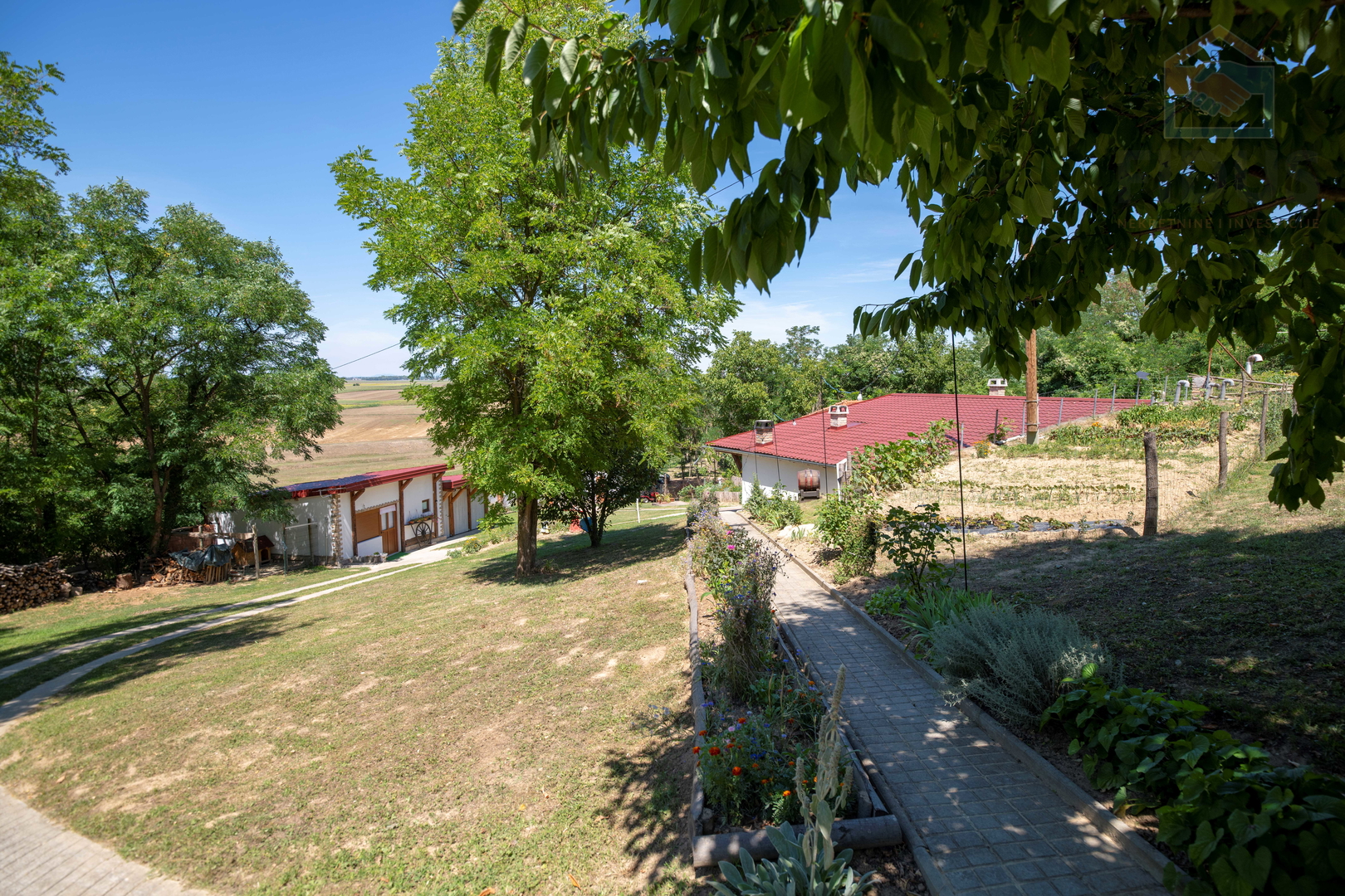 Stambeno poslovna nekretnina - Popovac/Baranja