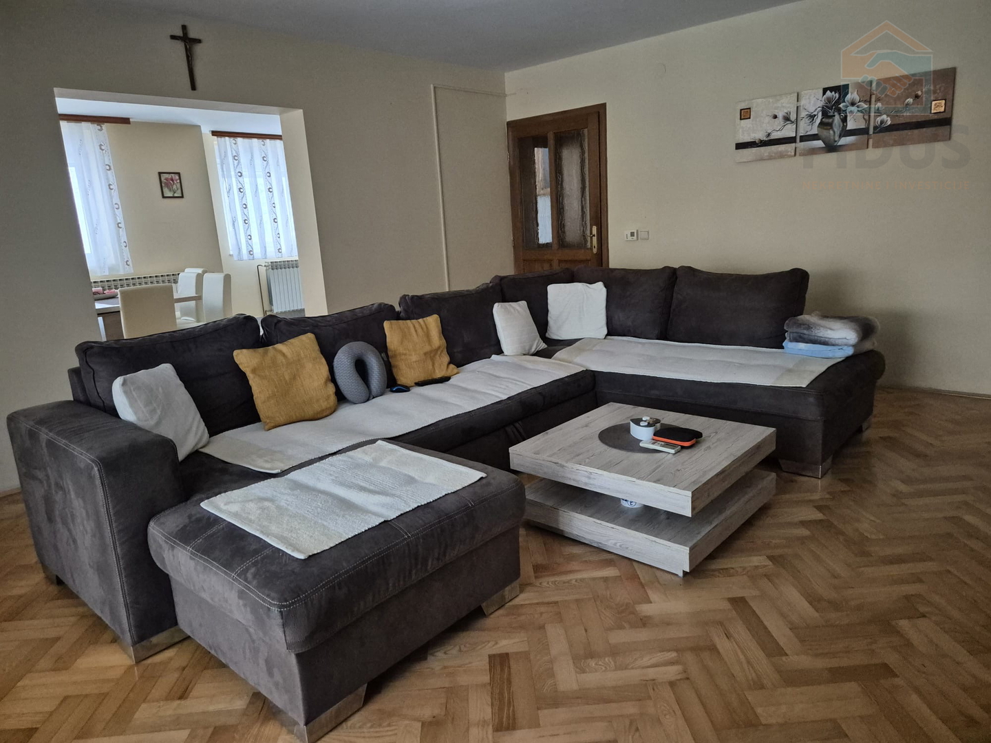 Vukovar, uređenja obiteljska kuća, 250 m2, prodaja