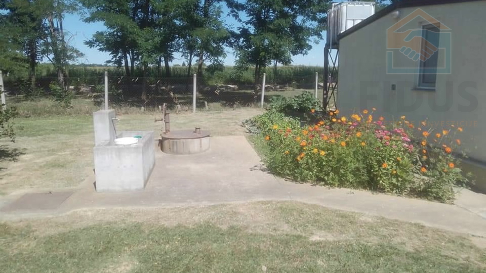Vikendica s plantažom aronije
