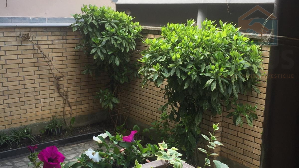 Haus&comma; 150 m2&comma; Verkauf&comma; Osijek - Retfala