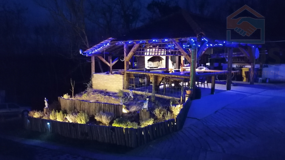 House&comma; 255 m2&comma; For Sale&comma; Popovac