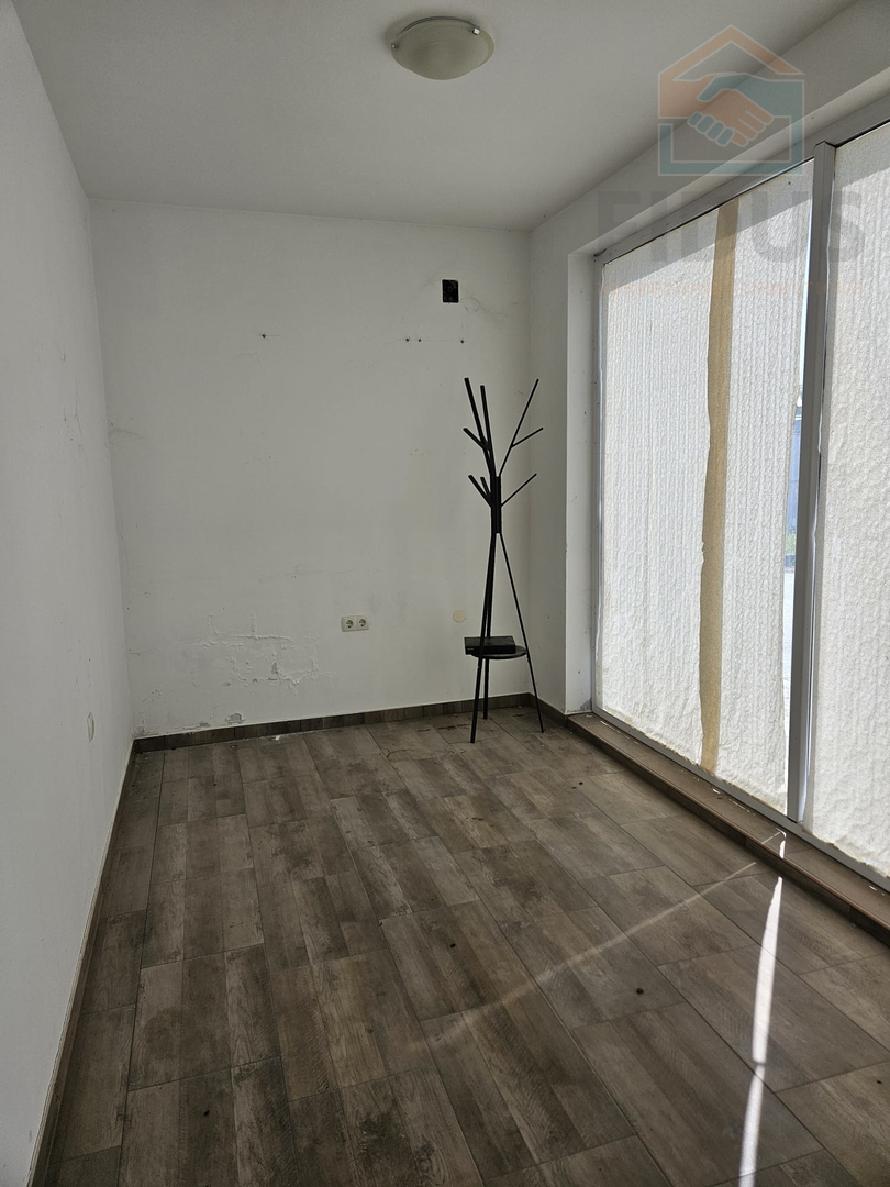 Prodaja poslovnog prostora s zemljištem u Valpovu