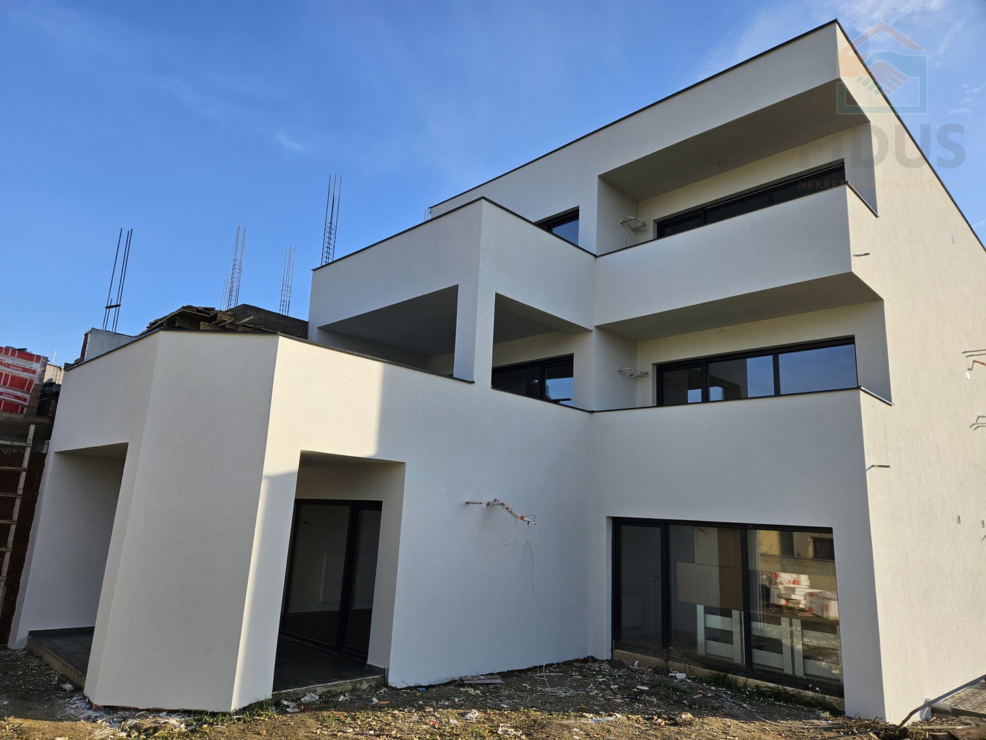 Osijek,  stan  131 m2, novogradnja