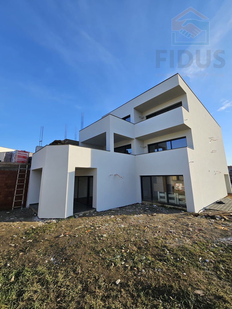 Osijek,  stan  131 m2, novogradnja