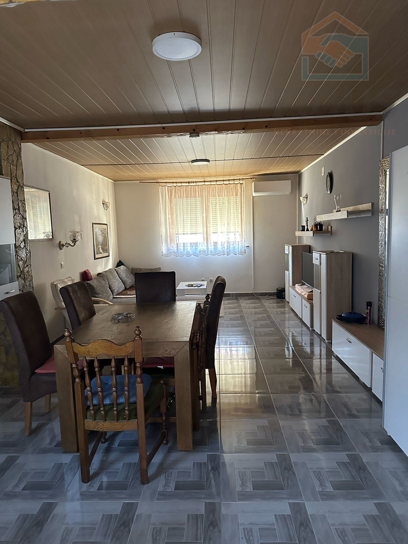 Stan u kući- Retfala/Osijek