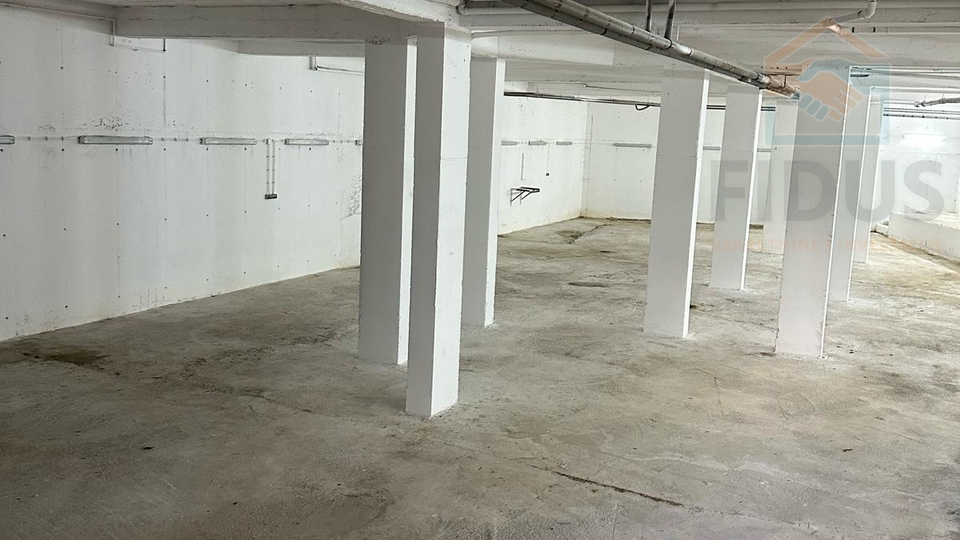 Uffici, 690 m2, Vendita, Valpovo