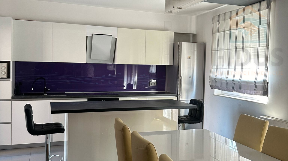 Wohnung, 259 m2, Verkauf, Osijek - Gornji grad
