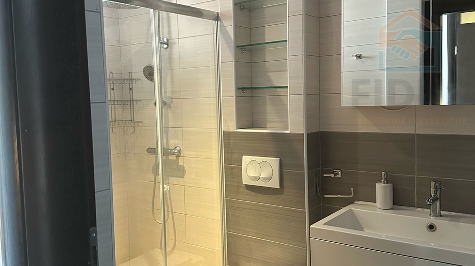 Wohnung, 259 m2, Verkauf, Osijek - Gornji grad
