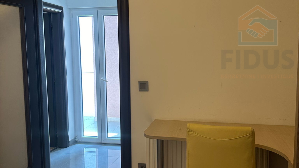 Wohnung, 259 m2, Verkauf, Osijek - Gornji grad