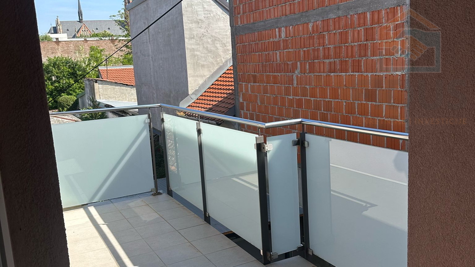 Wohnung, 259 m2, Verkauf, Osijek - Gornji grad