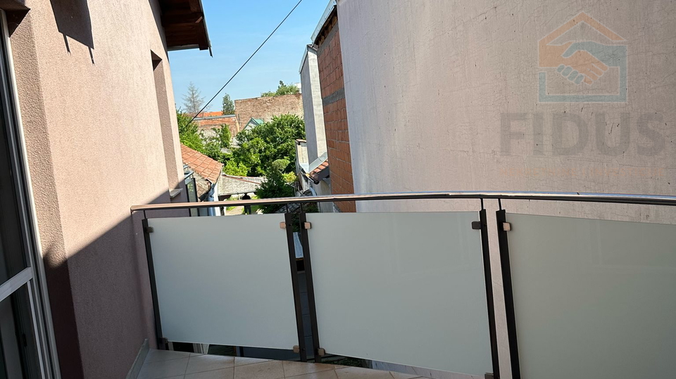 Wohnung, 259 m2, Verkauf, Osijek - Gornji grad