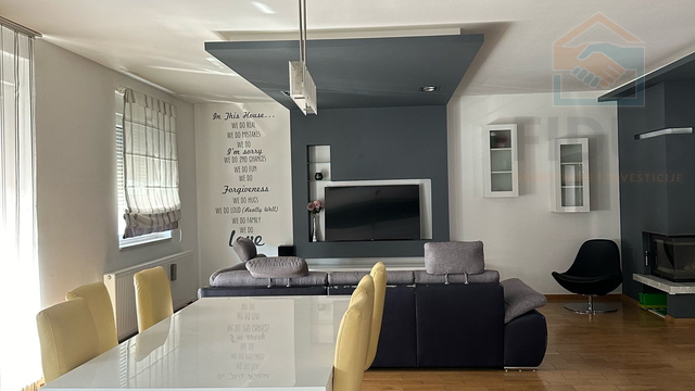 Appartamento, 254 m2, Vendita, Osijek - Gornji grad