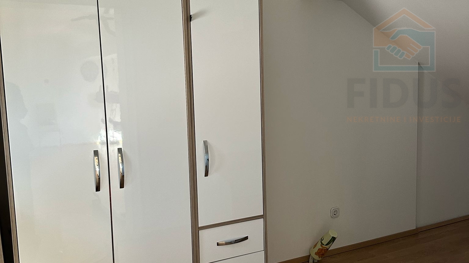 Wohnung, 259 m2, Verkauf, Osijek - Gornji grad