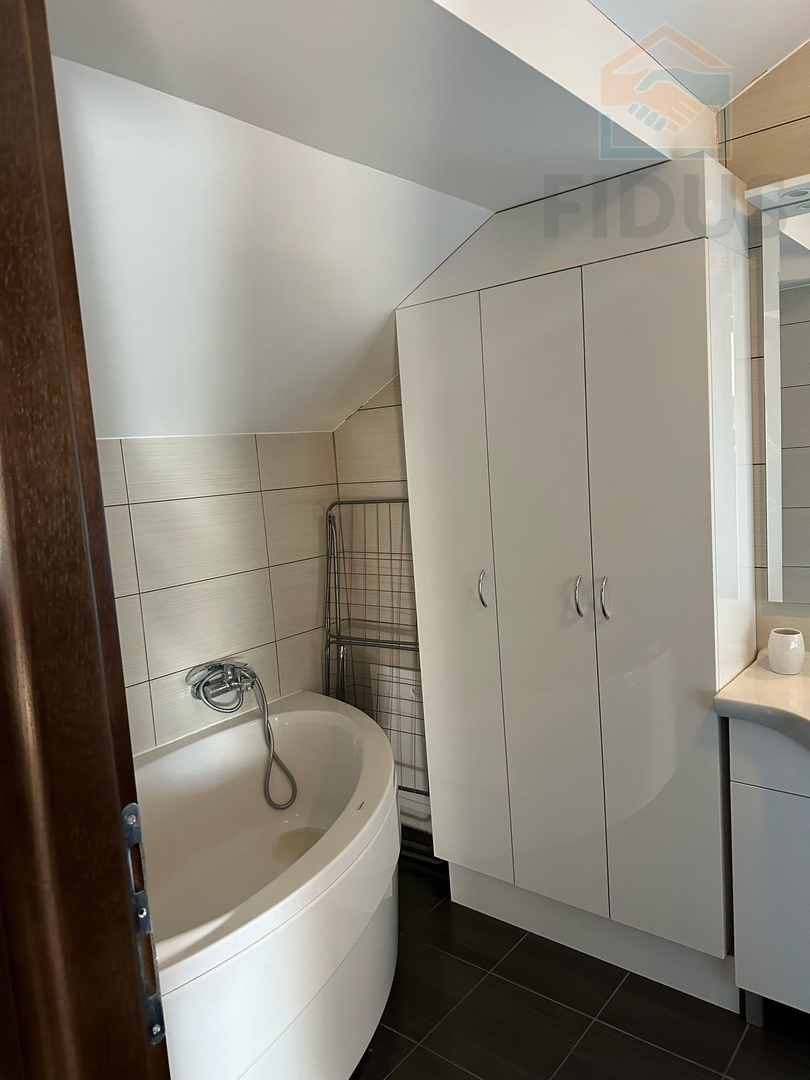 Osijek - moderno opremljen stan 218m2 + manji stan 46m2