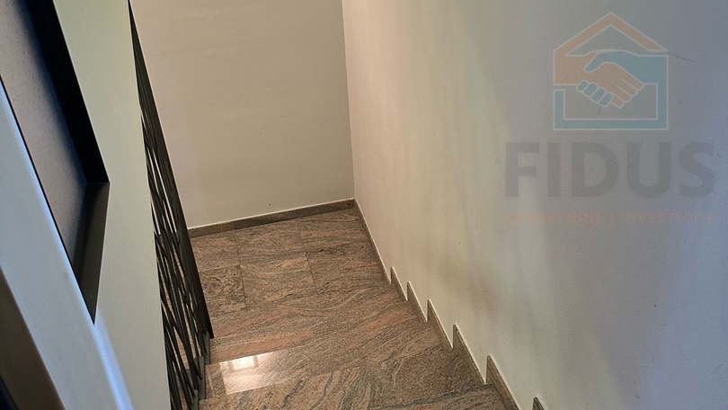 Wohnung, 259 m2, Verkauf, Osijek - Gornji grad