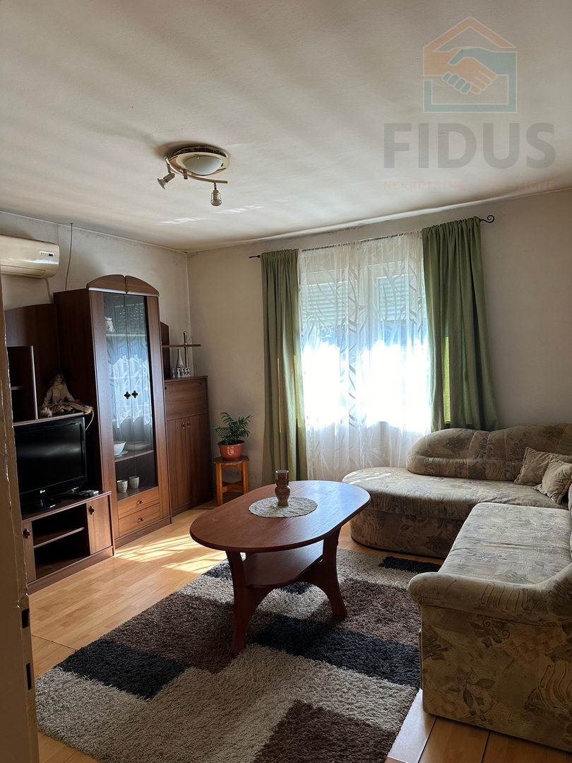 Kuća u Dardi s prostranim dvorištem + pomoćna zgrada