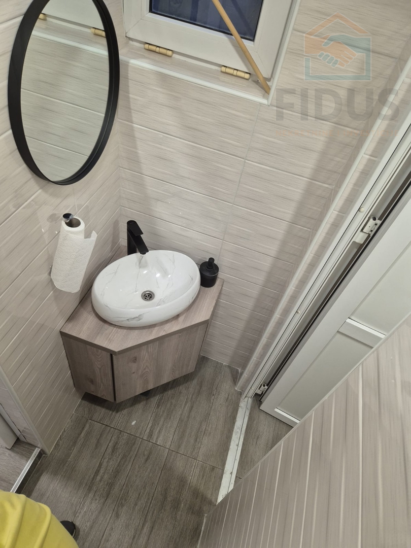 Atraktivan poslovni prostor (kozmetički salon) na odličnoj lokaciji