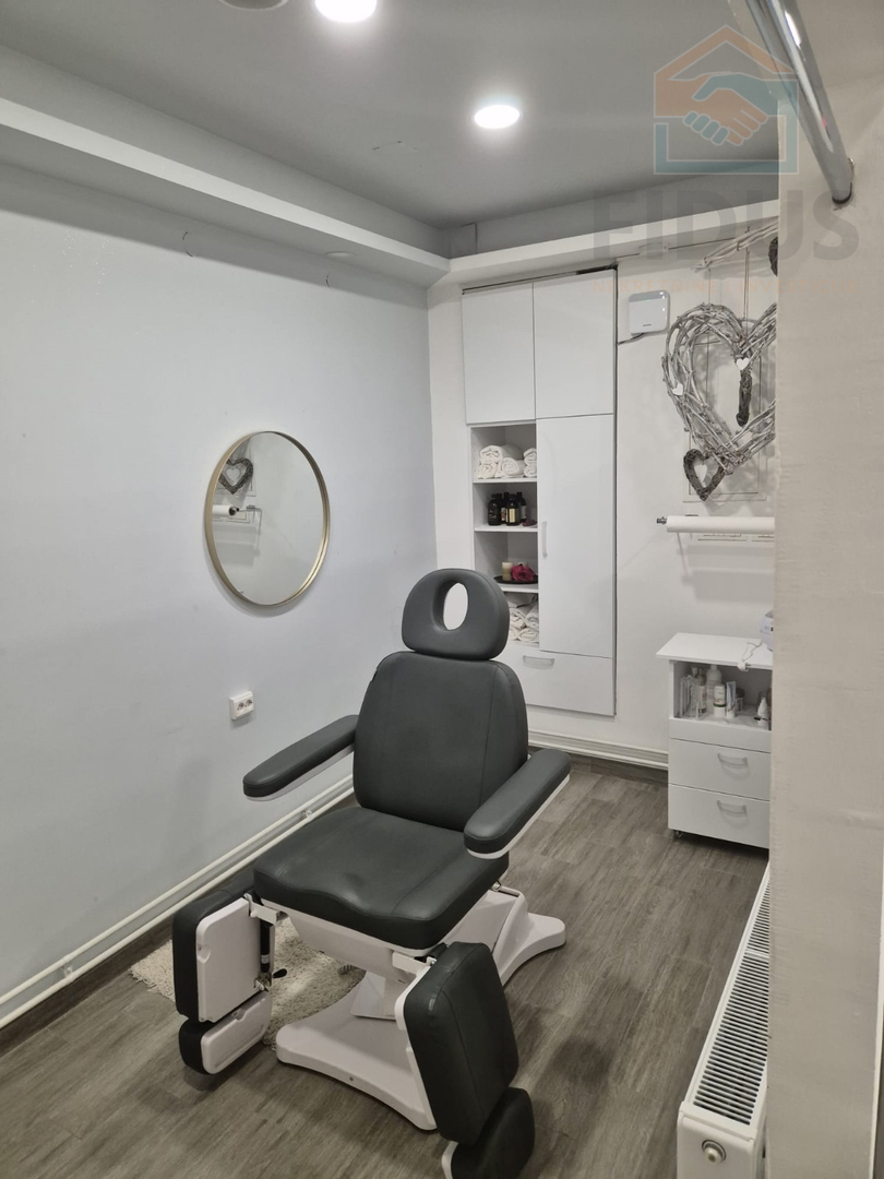 Atraktivan poslovni prostor (kozmetički salon) na odličnoj lokaciji