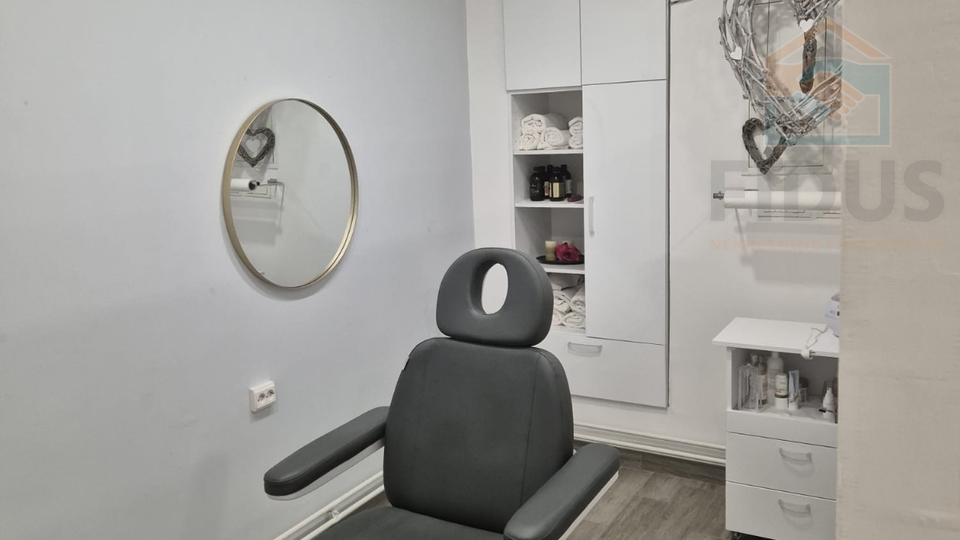 Atraktivan poslovni prostor (kozmetički salon) na odličnoj lokaciji
