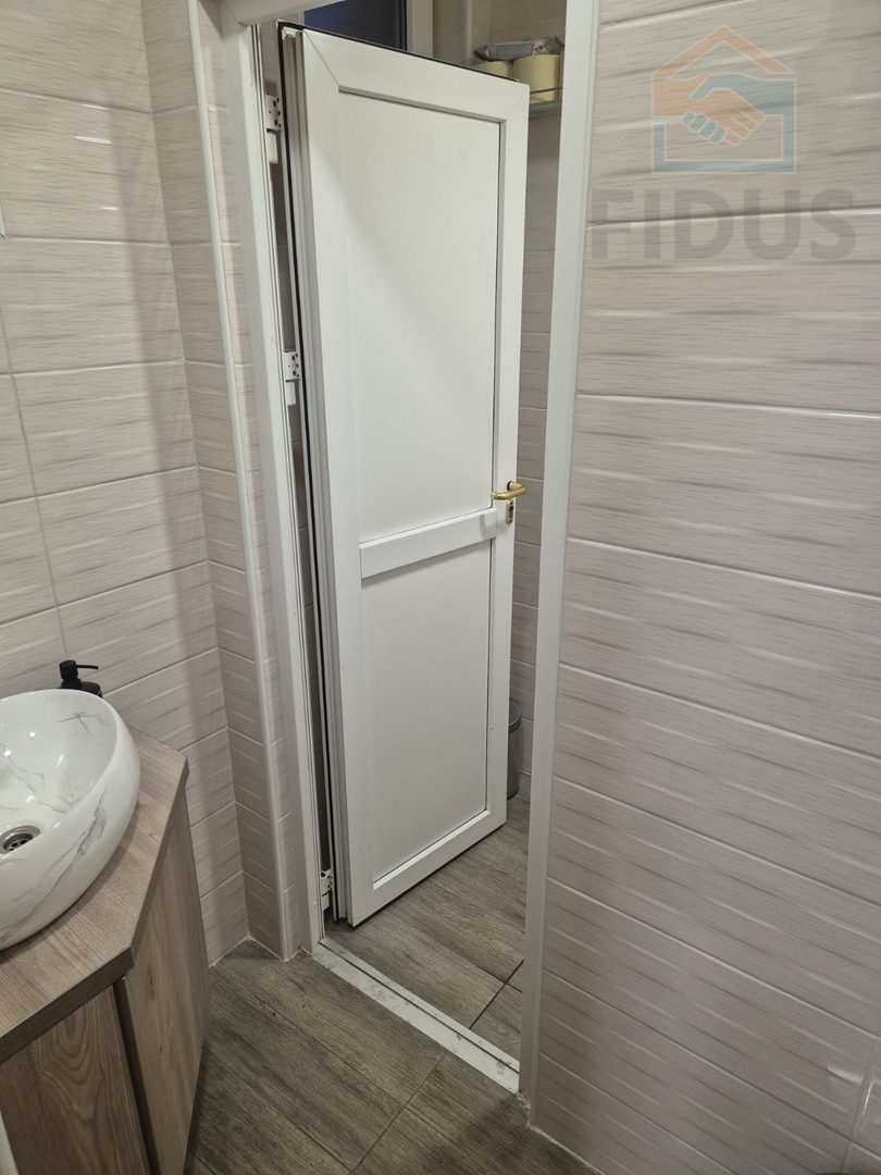 Atraktivan poslovni prostor (kozmetički salon) na odličnoj lokaciji