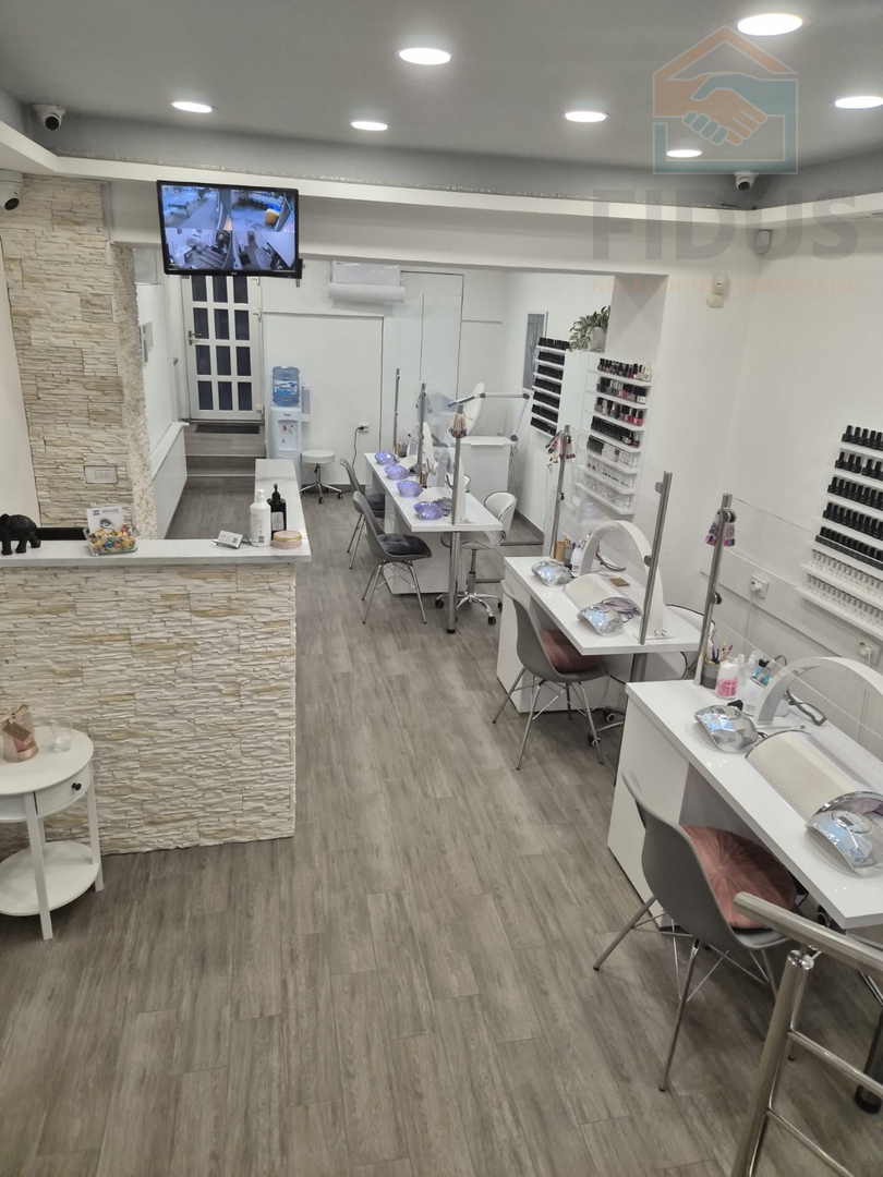 Atraktivan poslovni prostor (kozmetički salon) na odličnoj lokaciji