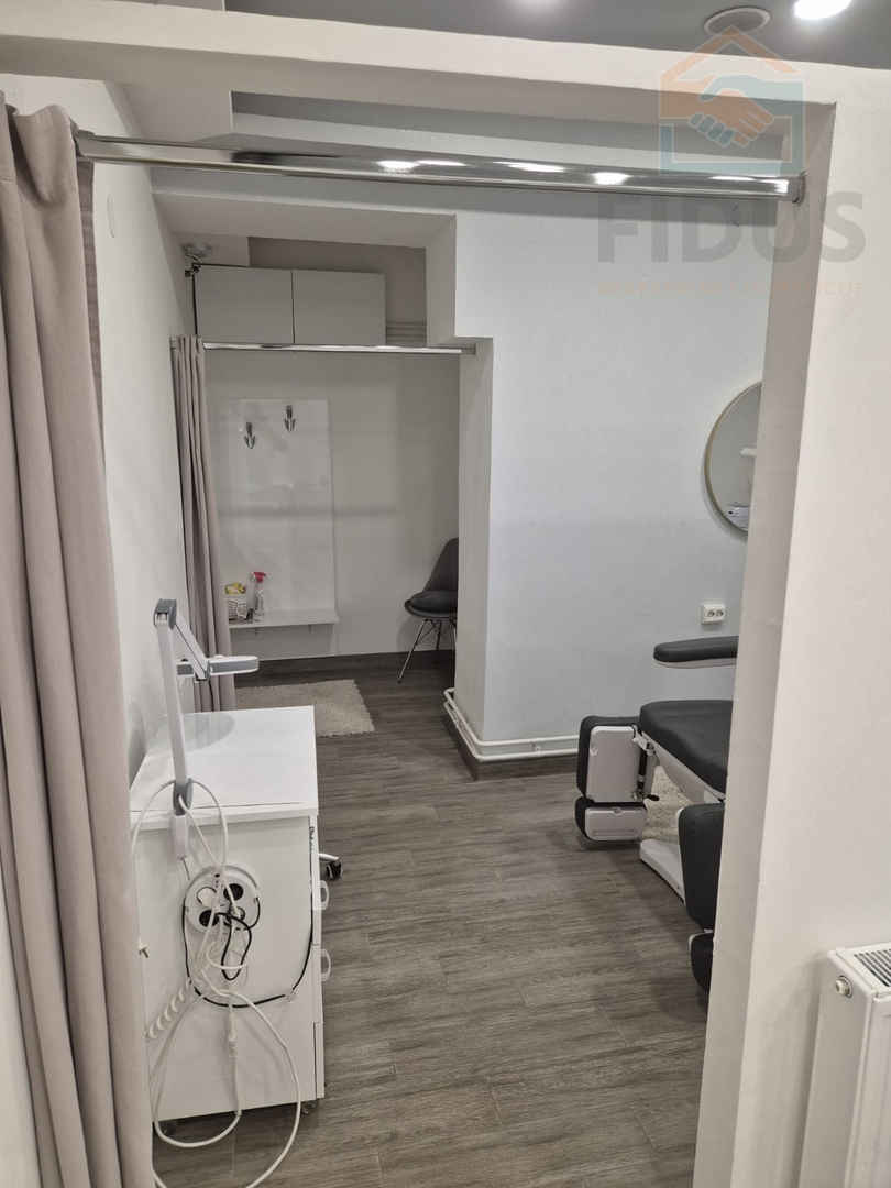 Atraktivan poslovni prostor (kozmetički salon) na odličnoj lokaciji