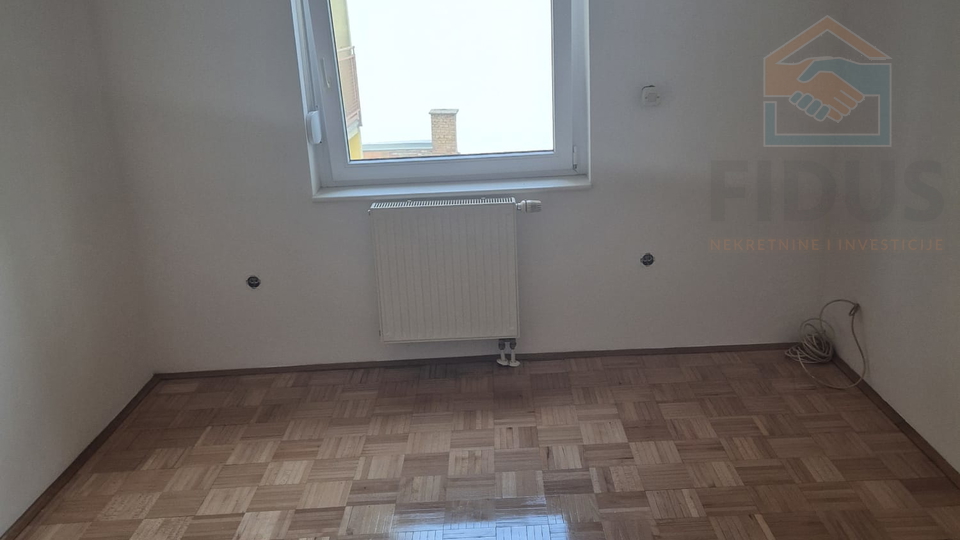 Wohnung, 44 m2, Verkauf, Osijek - Novi grad