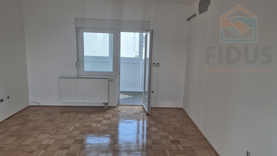 Wohnung, 44 m2, Verkauf, Osijek - Novi grad