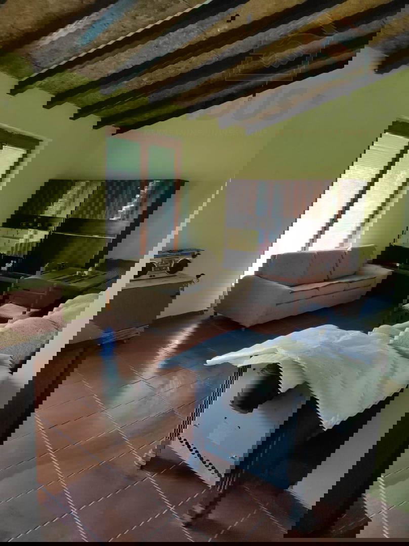 Kuća za odmor sa šumom i voćnjakom