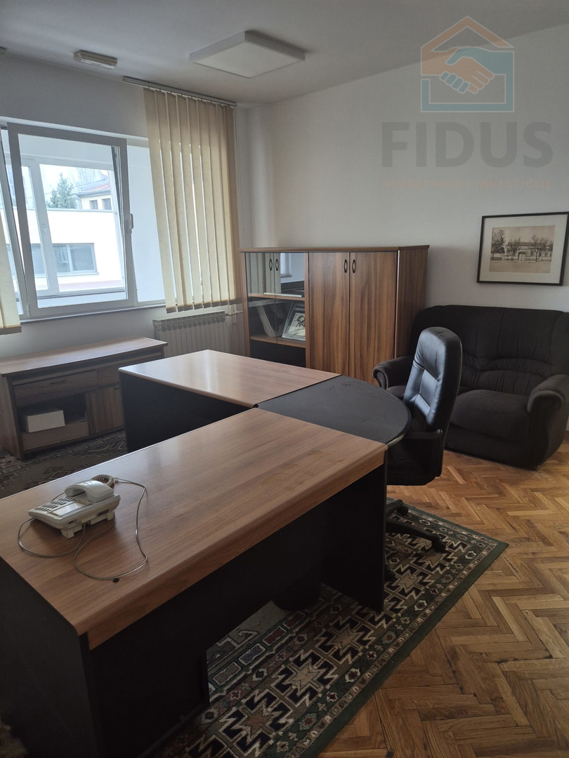 Najam stana/poslovnog prostora - 200 m2, Centar grada Osijeka