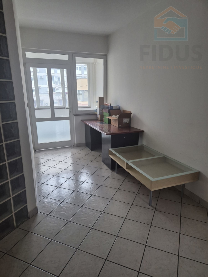 Prodaja stana/poslovnog prostora - 200 m2, Centar grada Osijeka