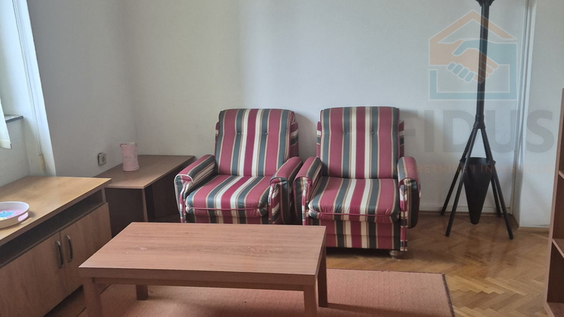 Commercial Property, 196 m2, For Rent, Osijek - Gornji grad