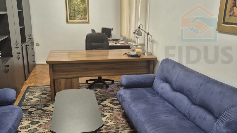 Commercial Property, 196 m2, For Rent, Osijek - Gornji grad