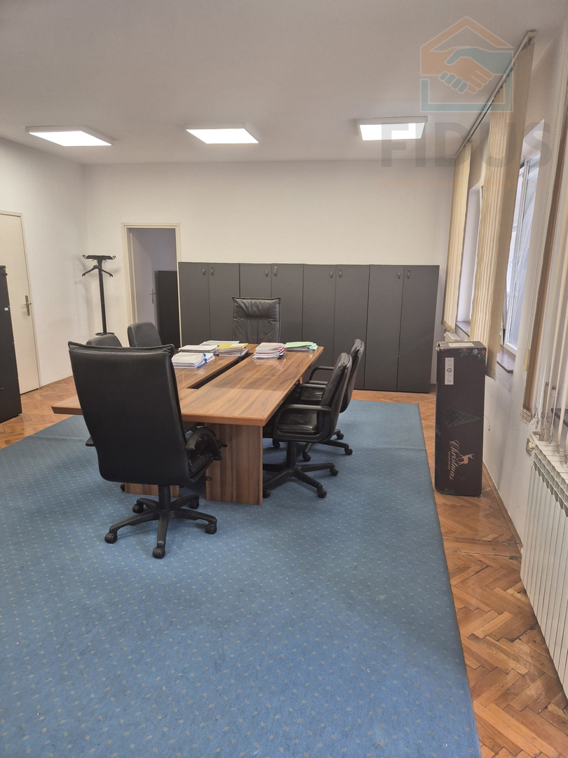 Najam stana/poslovnog prostora - 200 m2, Centar grada Osijeka