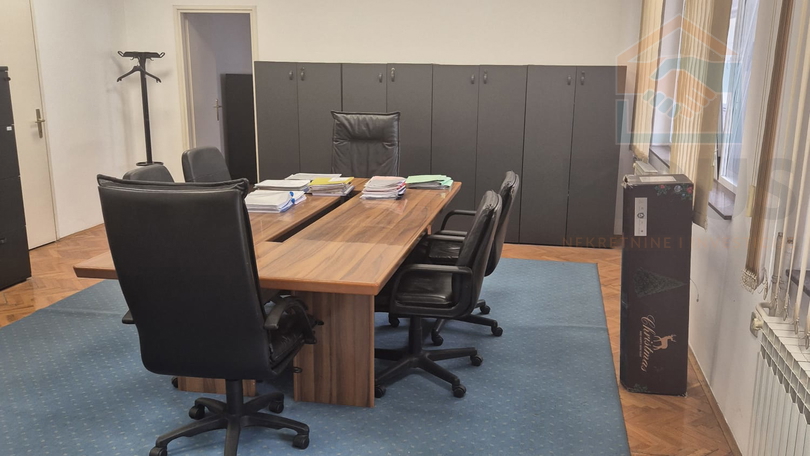 Commercial Property, 196 m2, For Rent, Osijek - Gornji grad