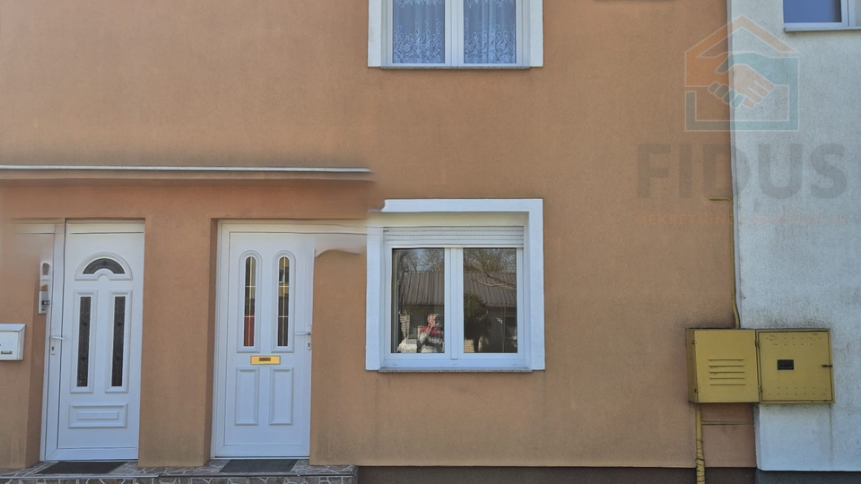 House&comma; 95 m2&comma; For Sale&comma; Osijek - Bosutsko naselje