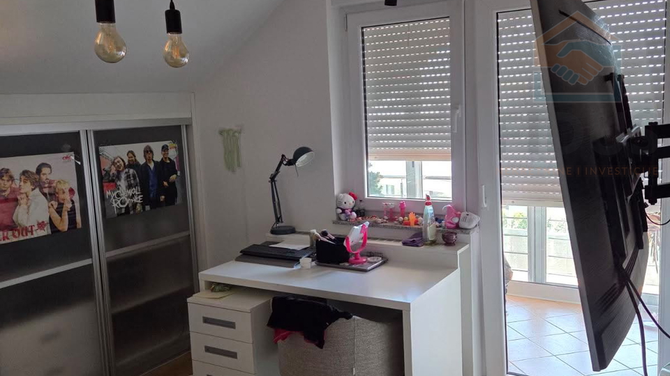 Appartamento&comma; 141 m2&comma; Vendita&comma; Osijek - Retfala