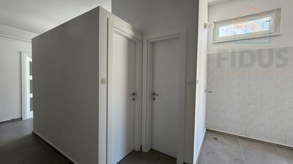 Apartment&comma; 107 m2&comma; For Sale&comma; Livana