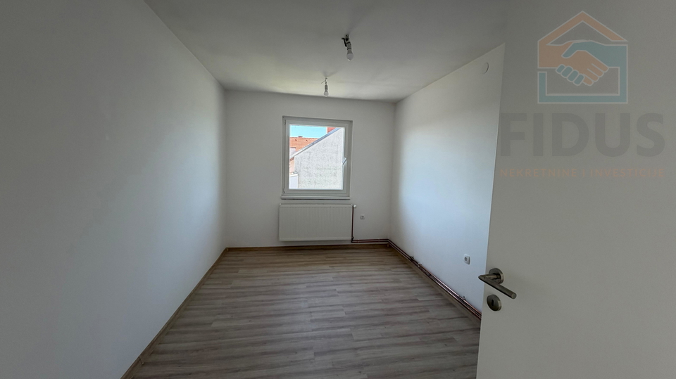 Apartment&comma; 107 m2&comma; For Sale&comma; Livana