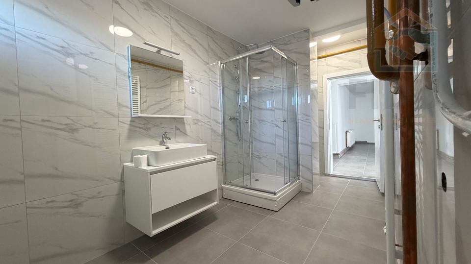 Apartment&comma; 107 m2&comma; For Sale&comma; Livana