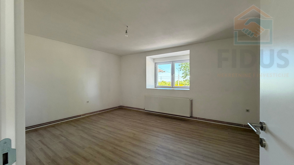 Apartment&comma; 107 m2&comma; For Sale&comma; Livana