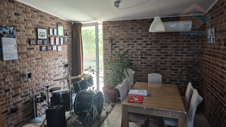 House&comma; 154 m2&comma; For Sale&comma; Osijek - Brije&scaron;&cacute;e