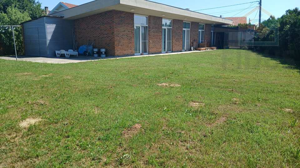 House&comma; 154 m2&comma; For Sale&comma; Osijek - Brije&scaron;&cacute;e