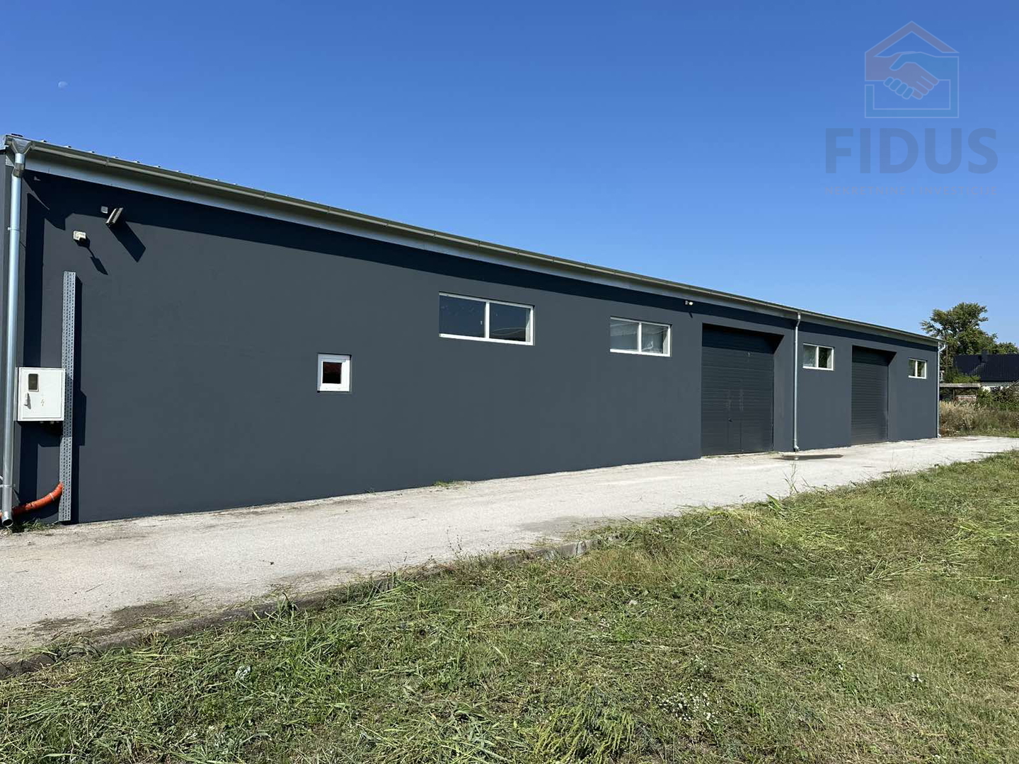 Prodaja poslovnog prostora s zemljištem u Valpovu