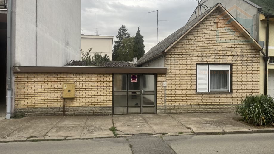 House&comma; 89 m2&comma; For Sale&comma; Osijek - Gornji grad