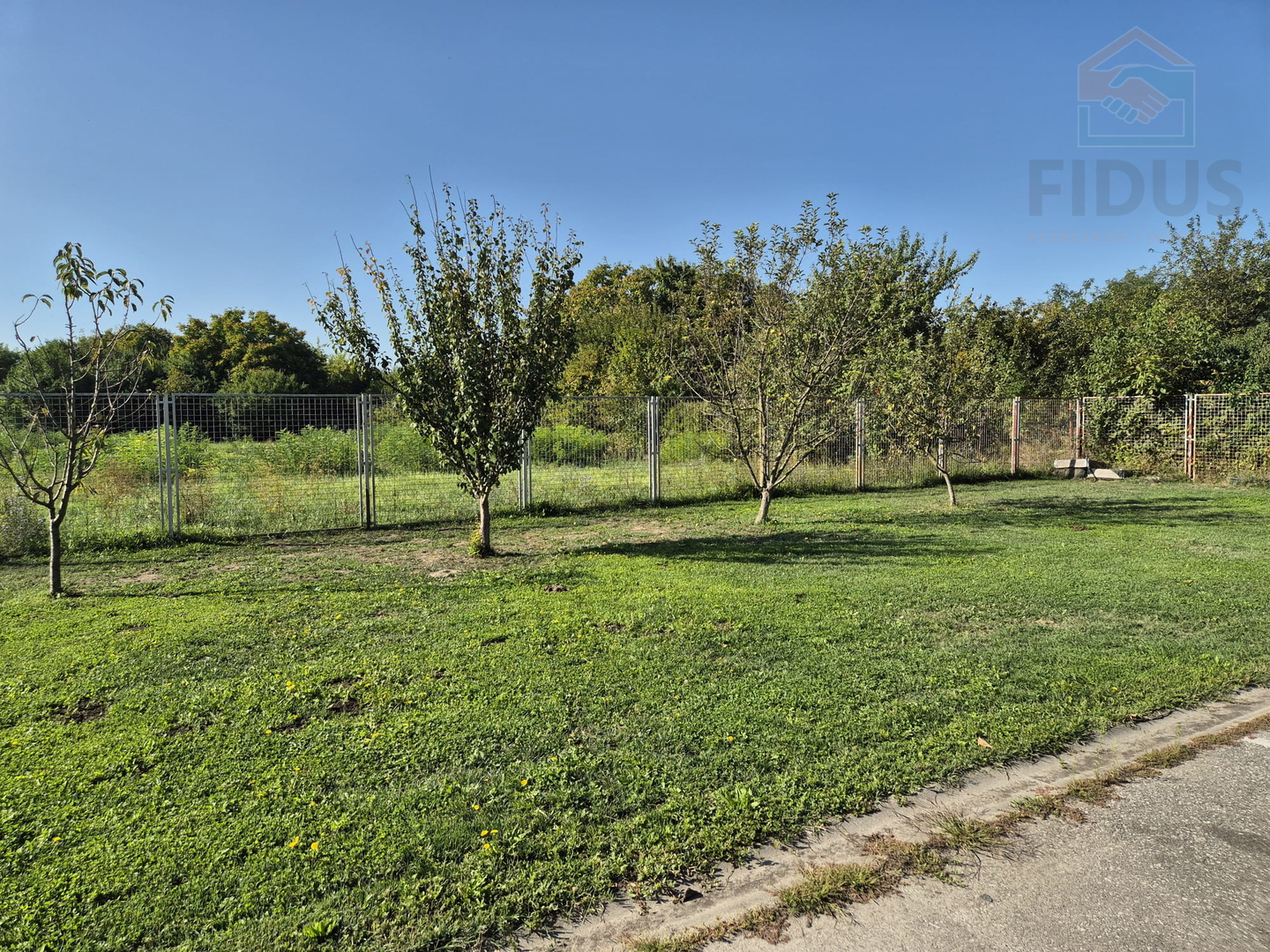 Prodaja tvrke + poslovne građevine