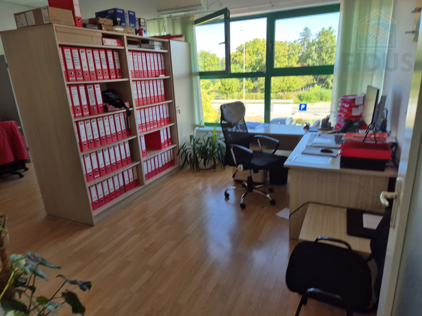 Prodaja tvrke + poslovne građevine